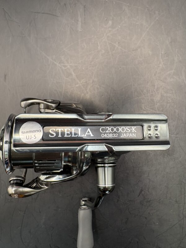 Shimano 22 STELLA C2000S Spinning Used With Box Rank B - Image 3