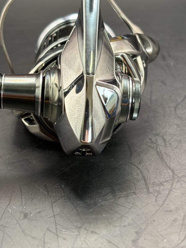 Shimano 22 STELLA C2000S Spinning Used With Box Rank B - Image 8