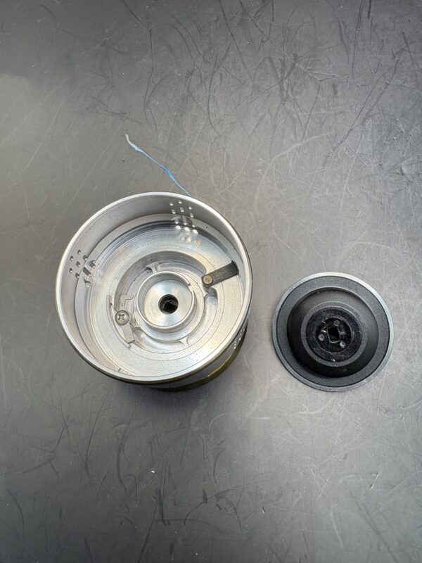 Shimano 18 STELLA 4000XG Spinning Used With Box Rank D - Image 11