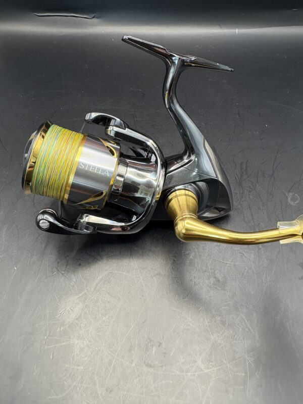 Shimano 14 STELLA 3000HGM Spinning Used With Box Rank A - Image 2
