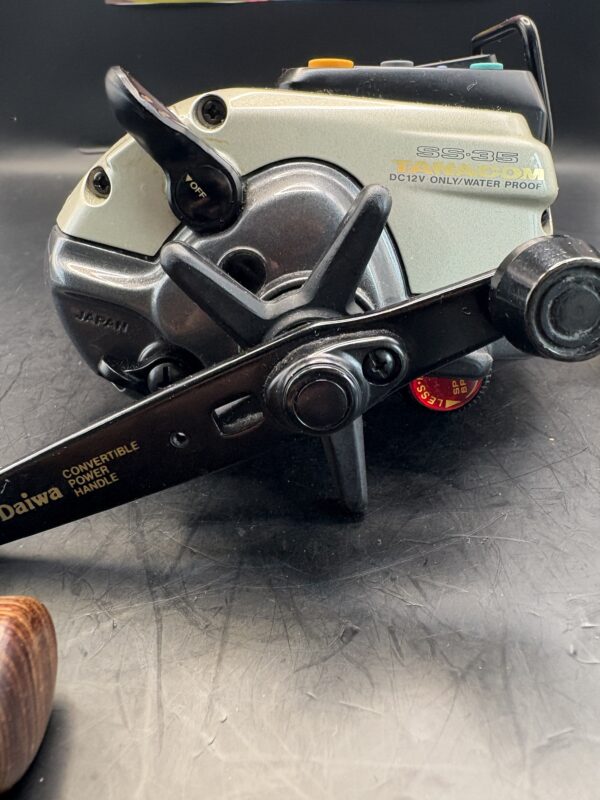 Daiwa Tanacon SS35 Electric Reel Without box Used Rank C - Image 5