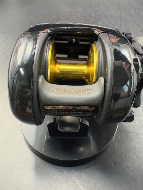 Daiwa Team Daiwa TD1Hi Baitcasting Used Without Box Rank D - Image 5