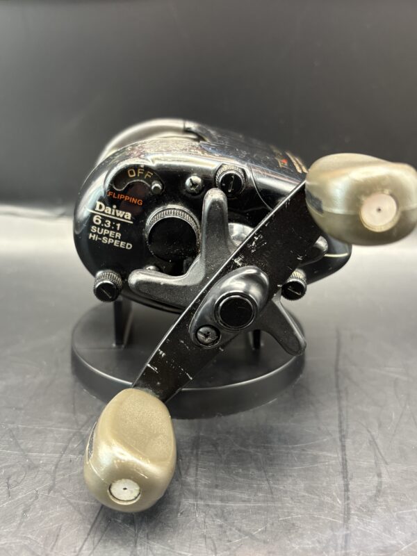 Daiwa Team Daiwa TD1Hi Baitcasting Used Without Box Rank D - Image 4
