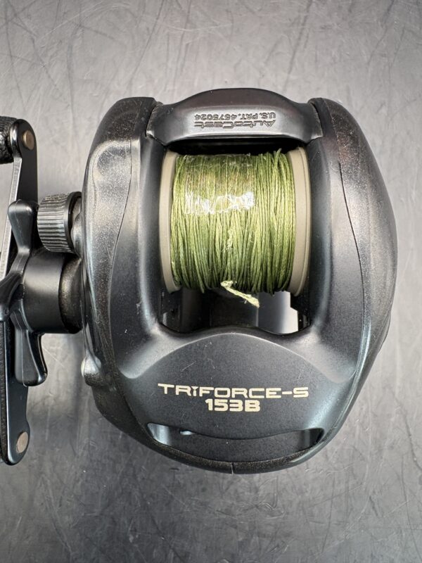 Daiwa Triforce 153B Baitcasting Used Without Box Rank D - Image 2