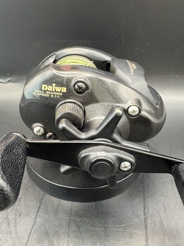 Daiwa Triforce 153B Baitcasting Used Without Box Rank D - Image 4