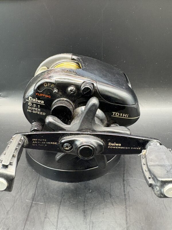 Daiwa Team Daiwa TD1Hi Baitcasting Used Without Box Rank D - Image 4