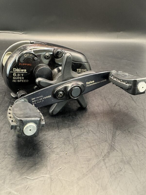 Daiwa Team Daiwa TD1Hi Baitcasting Used Without Box Rank D - Image 9