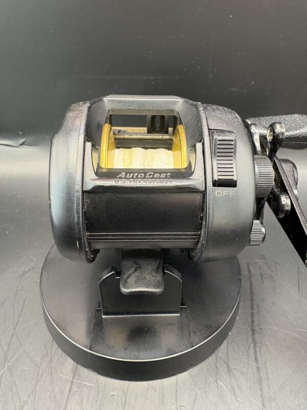 Daiwa Super Millionaire ST-10 Baitcasting Used Without Box Rank D - Image 5