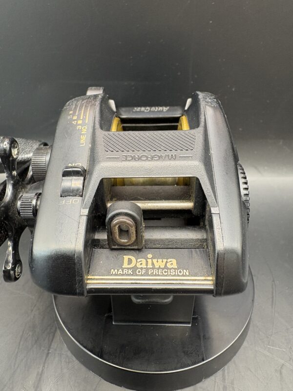 Daiwa Super Millionaire ST-10 Baitcasting Used Without Box Rank D - Image 6