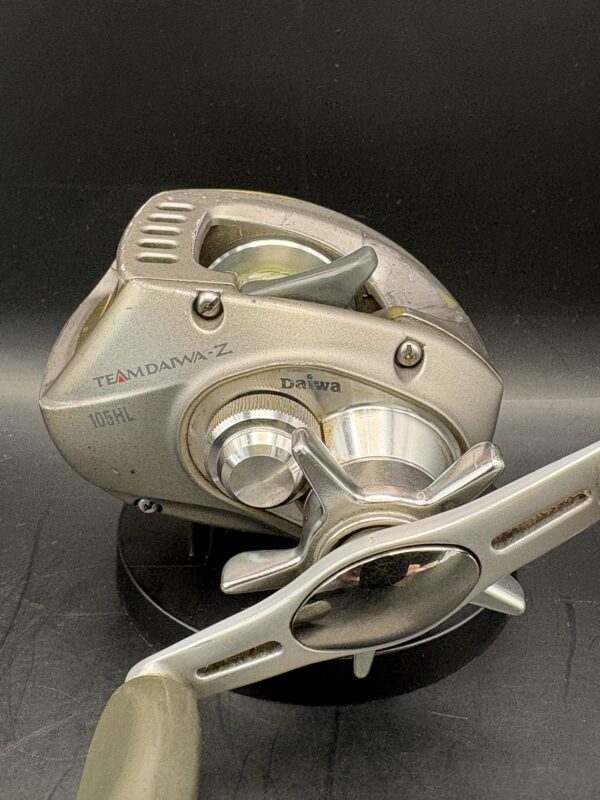 Daiwa Team Daiwa Z 105HL Baitcasting Used Without Box Rank D - Image 3