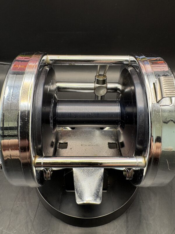 Abu Garcia Ambassador 9000 CL Baitcasting Reel Used Without Box Rank D - Image 4