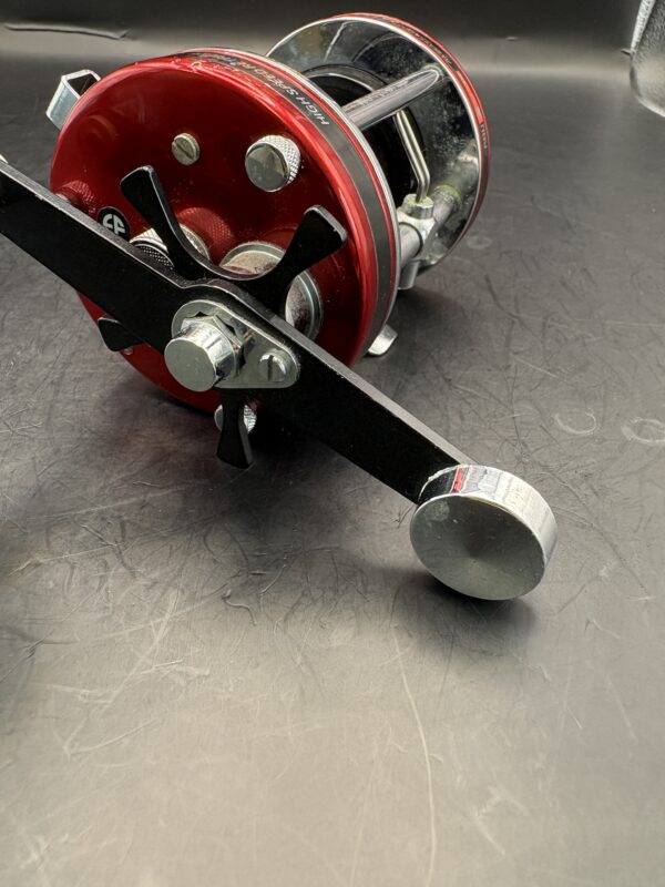 Abu Garcia Ambassadeur 7000 Red Baitcasting Reel Used Without Box Rank C - Image 10