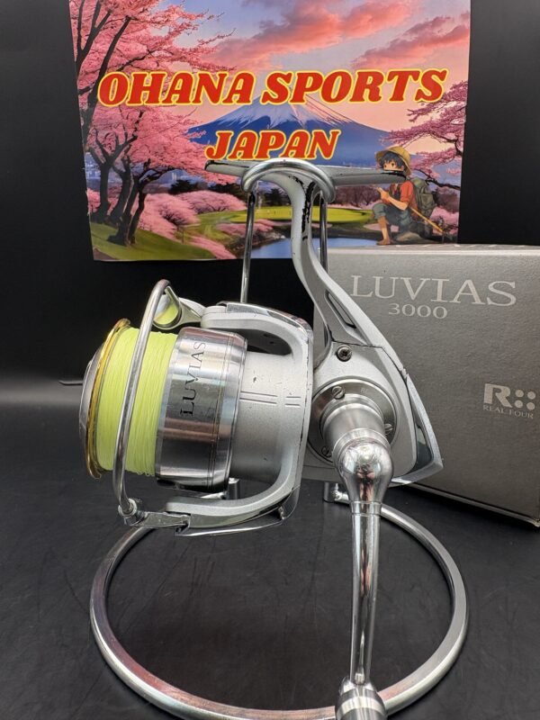 Daiwa 07 luvias 3000 Spining Used With Box Rank D