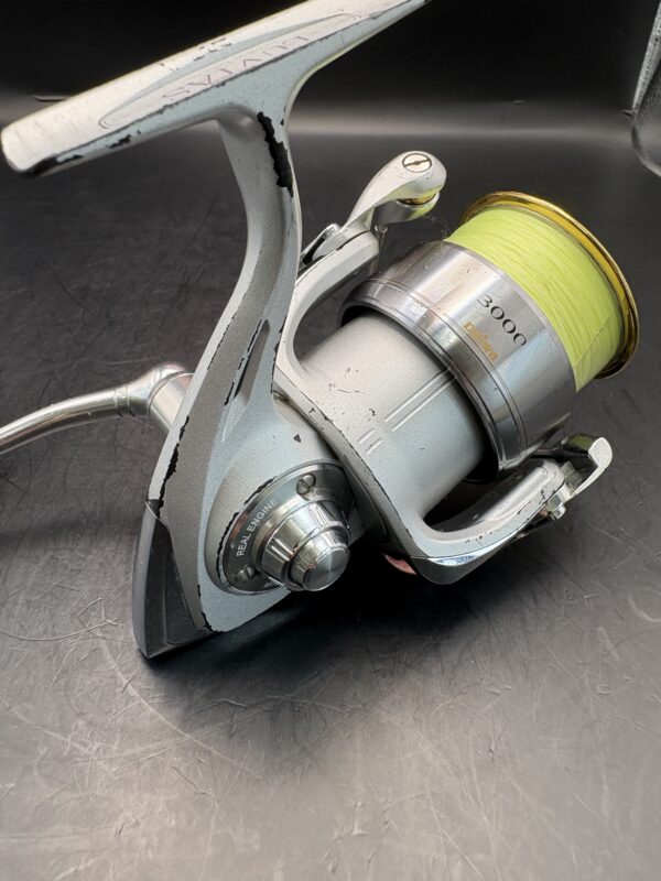 Daiwa 07 luvias 3000 Spining Used With Box Rank D - Image 3