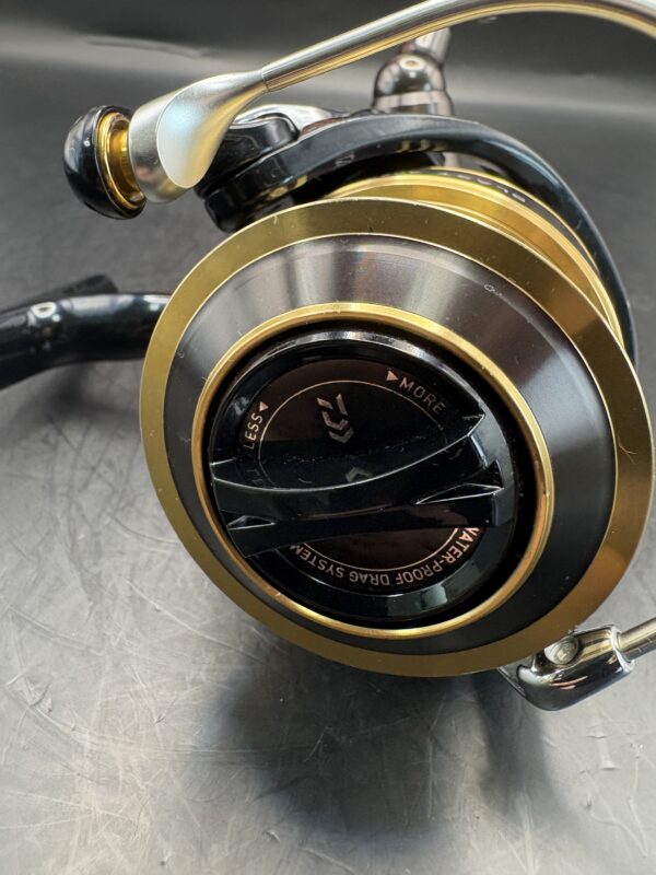 Daiwa 13 Blast 4020PE-SH Spinning Reel Used Without Box Rank B - Image 9
