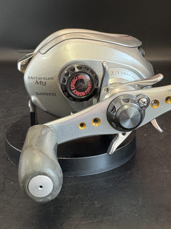 Shimano 07 Metanium MG7 Baitcasting Reel Used With Box Rank C - Image 3