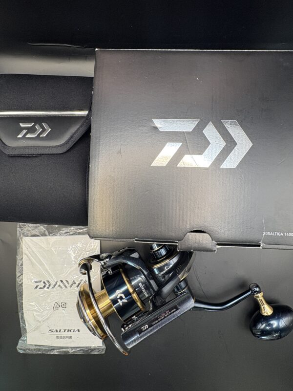 Daiwa 20 Saltiga 14000-XH Spinning Used With Box Rank C - Image 5