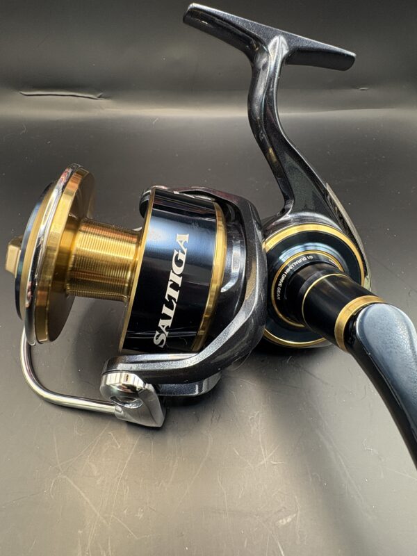 Daiwa 20 Saltiga 14000-XH Spinning Used With Box Rank C - Image 7