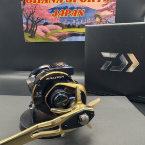 Daiwa 21 SALTIGA IC 300H-SJ Baitcasting Right Used With Box Rank A
