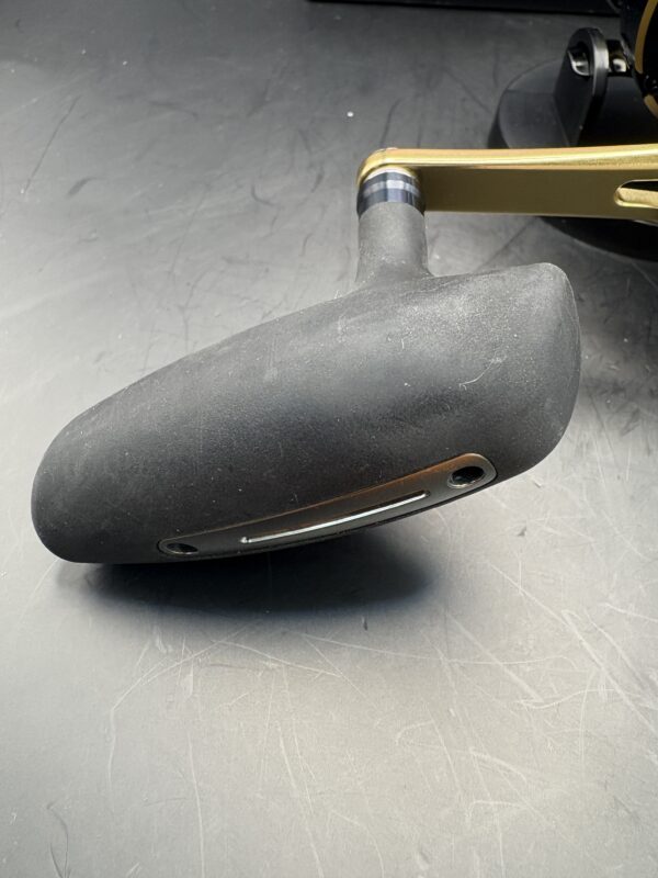 Daiwa 21 SALTIGA IC 300H-SJ Baitcasting Right Used With Box Rank A - Image 3