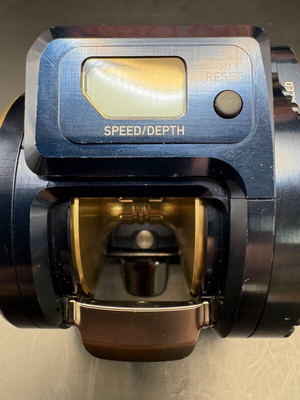 Daiwa 21 SALTIGA IC 300H-SJ Baitcasting Right Used With Box Rank A - Image 8