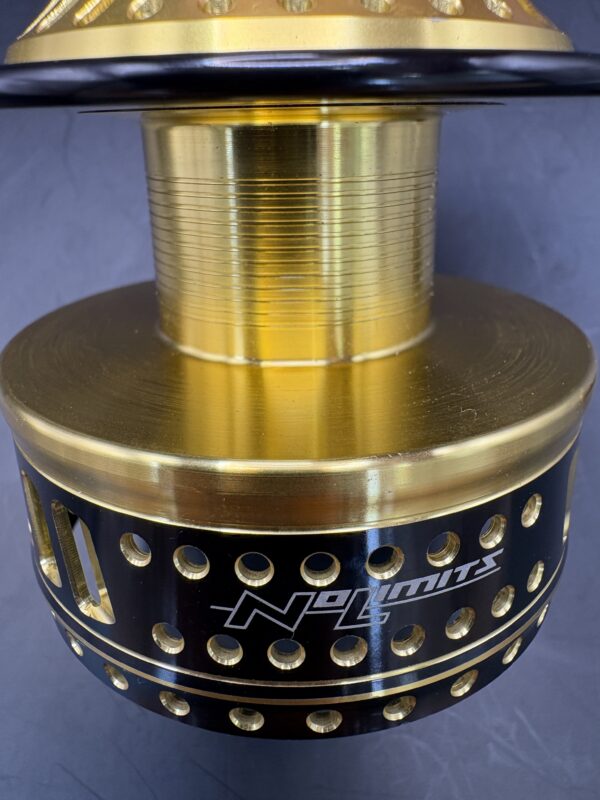 Shimano 19 STELLA SW 14000XG  Custom Handle and Custom Spool Spinning Used With Box Rank C - Image 4