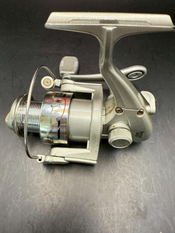 Shimano Week Ender SP300 Spinning Reel Used Without Box Rank E - Image 2