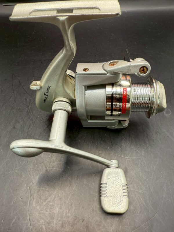 Shimano Week Ender SP300 Spinning Reel Used Without Box Rank E - Image 3