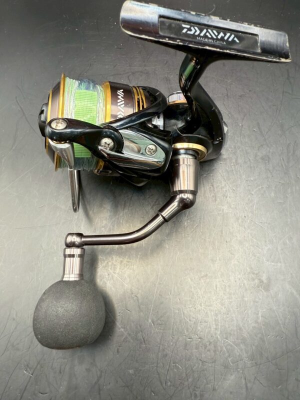 Daiwa Blast 4020PE-SH Spining Right Used Without Box Rank C - Image 3